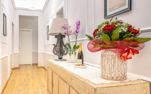 Andromeda Luxury Apartment In Colosseum