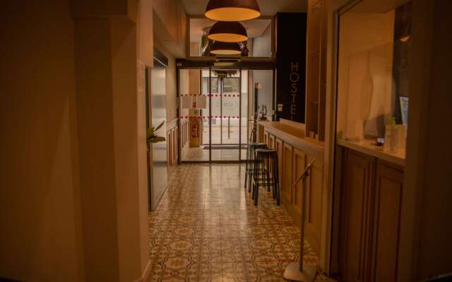 CALM Appart' & Hostel