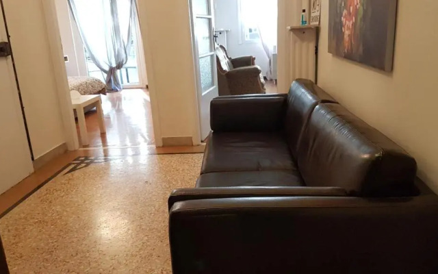 Teal Apartment - Athens Center, 4 BD, 2 BATH