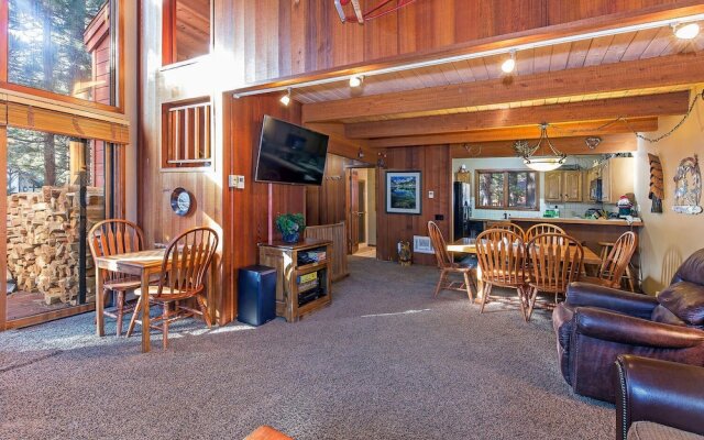 Winterset #33 - Near Golf, Shops & Eats!