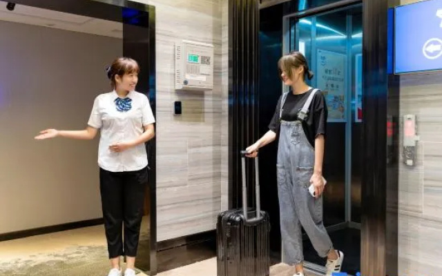 Star hotel (Wuhan Jiangcheng Avenue International Expo Center store) – People – Wuhan