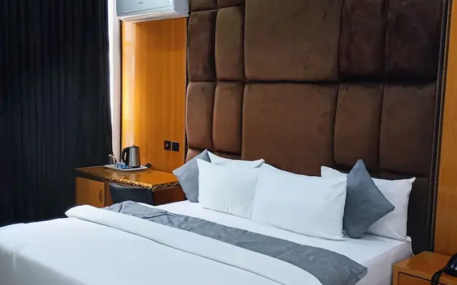 Kawruky Hotel & Suites