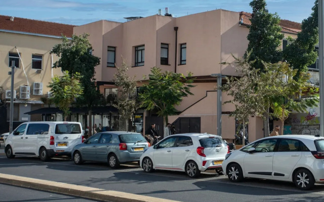 De Picciotto Suites