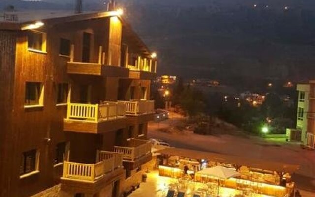 Chalets De Faraya