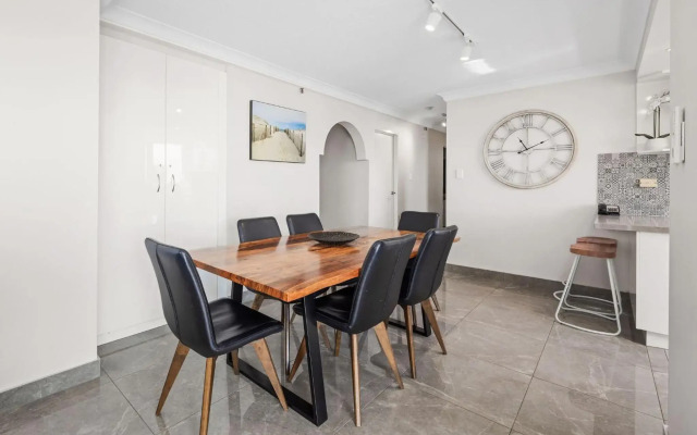 ULTIQA Beach Haven At Broadbeach