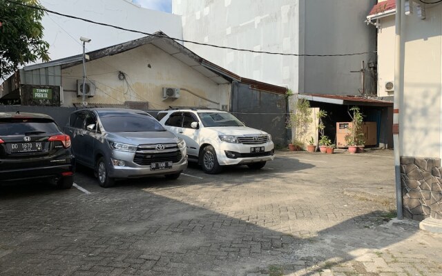 OYO 93031 Edotel Smkn 5 Palopo Near Bukit punai