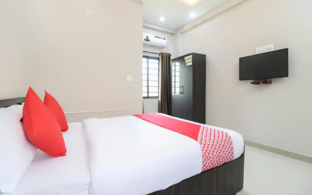 Fort Land Residency by OYO Rooms