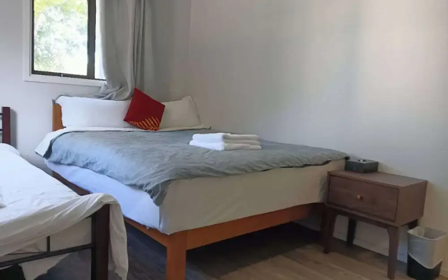 1 Bedroom garden chalet 7B