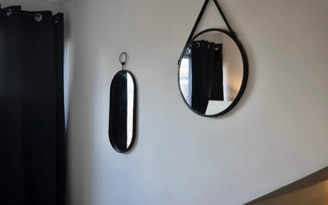 Modern Cozy 2-Bedroom & family friendly