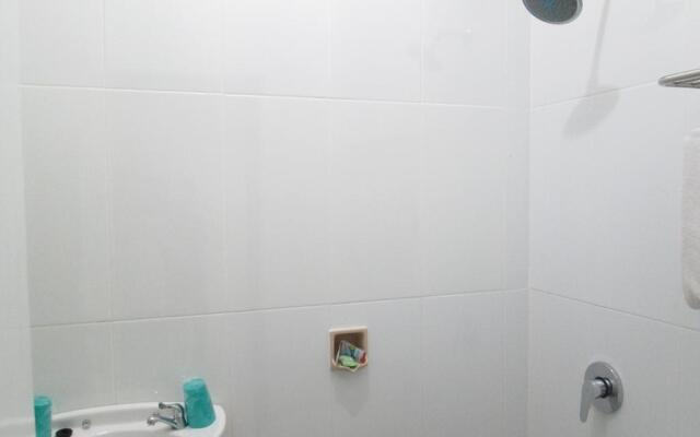 Mahkota Hotel Genteng