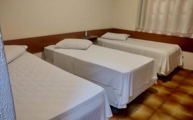 Lelis Hotel