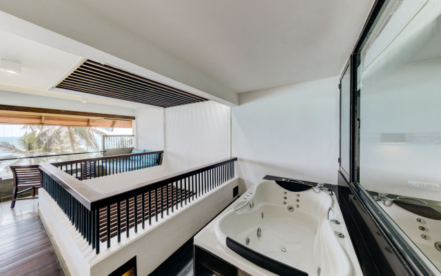 Hikka Tranz by Cinnamon