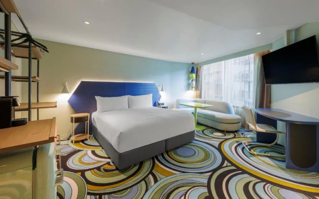 Adge Hotel & Residence
