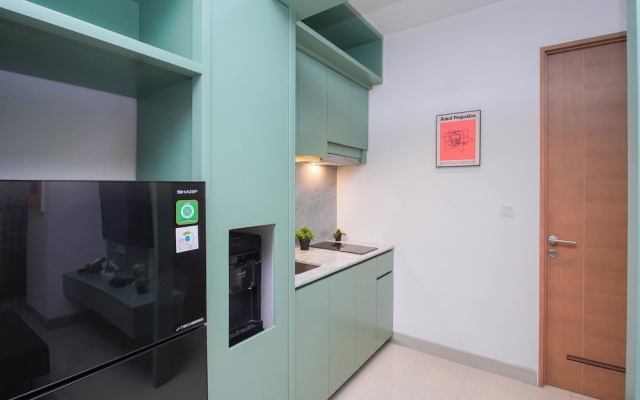 Calm And Restful 1Br At Ciputra World 2 Apartment – Guest Rooms – Jakarta