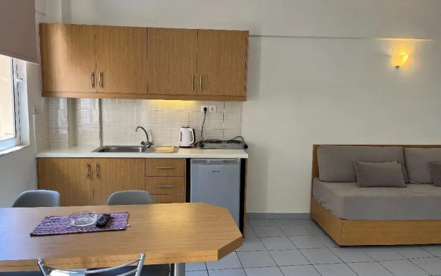 Acropolis Apartments