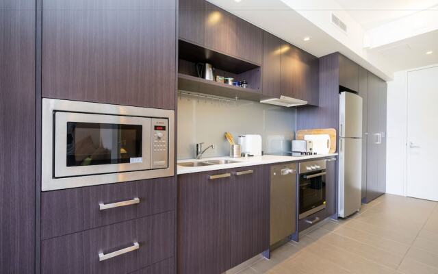 Executive Studio Inner City Apartment