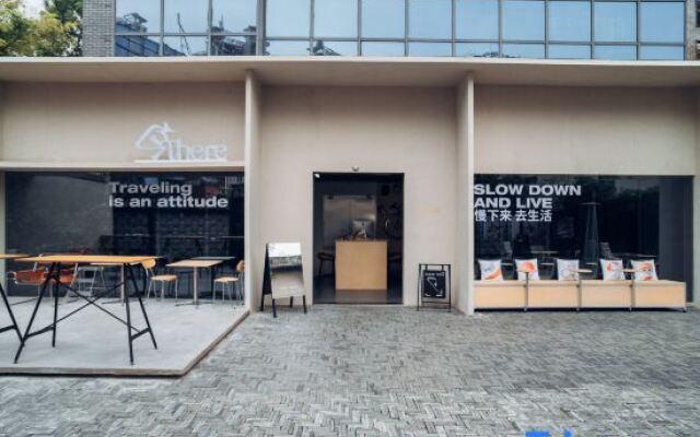 Live there (Shenzhen Longgang University Sports Center)