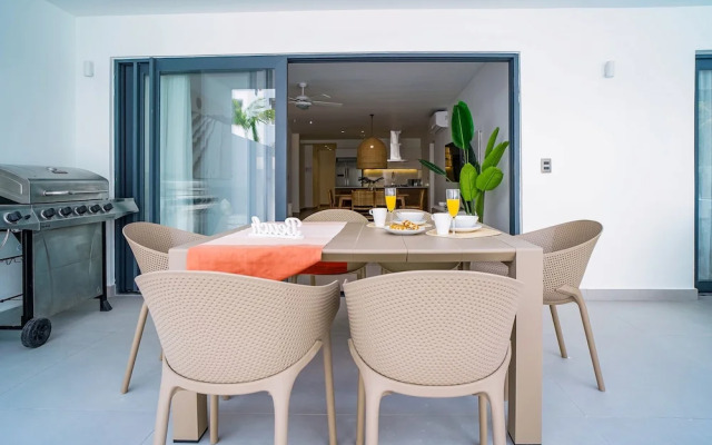 Luxury 3 bedroom apartment at the beach