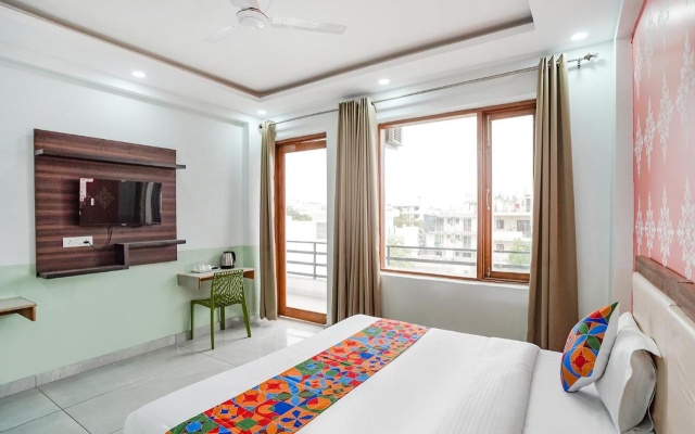 Fabhotel Tanvi Premium