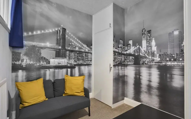 Host Stay Secret Garden