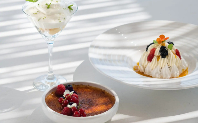 Mykonos Blu, A Grecotel Resort to Live