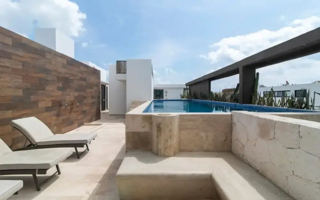 Best Private Pool 1 Full BR 2sofabeds Amenities