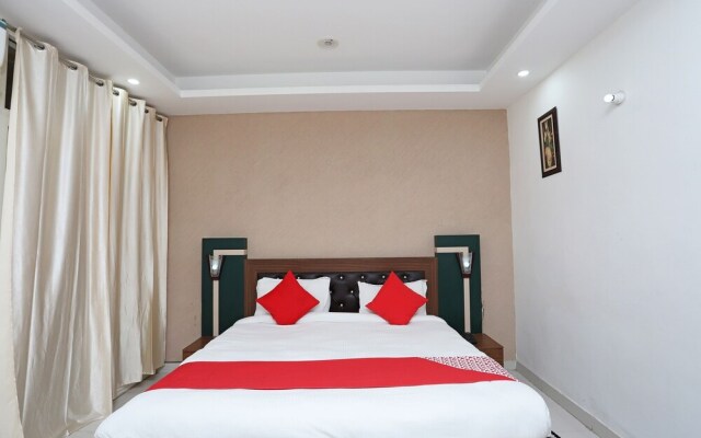 Capital 0 18693 Hotel Levanti