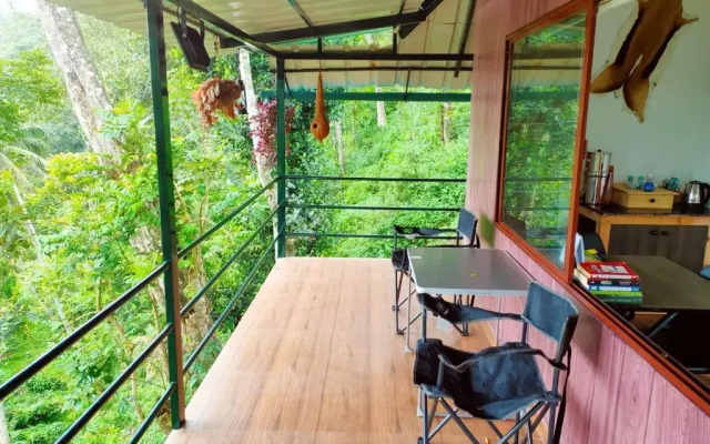 Noah's Nest Tree House