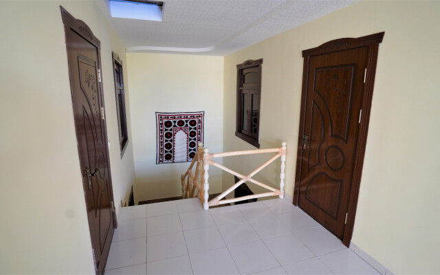 REGISTAN CENTER Guest house