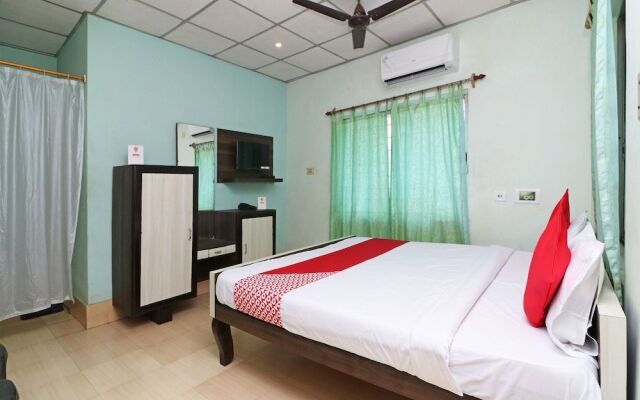OYO 16101 Samrat Holiday Inn