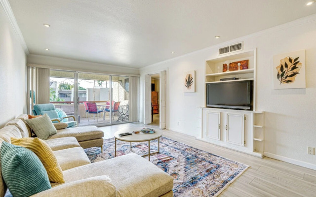 Walkable Scottsdale Condo w/ Pool Access!