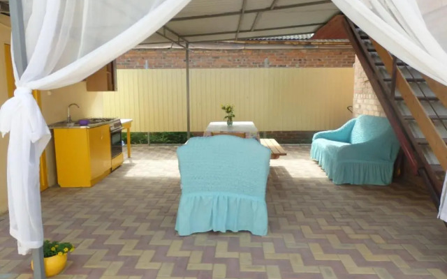 Inn on Pavlova 19