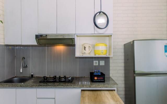 Spacious And Comfy 1Br At Green Pramuka City Apartment