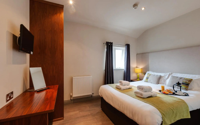 Base Serviced Apartments - City Road