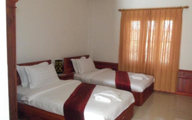 Outhoumphone Hotel