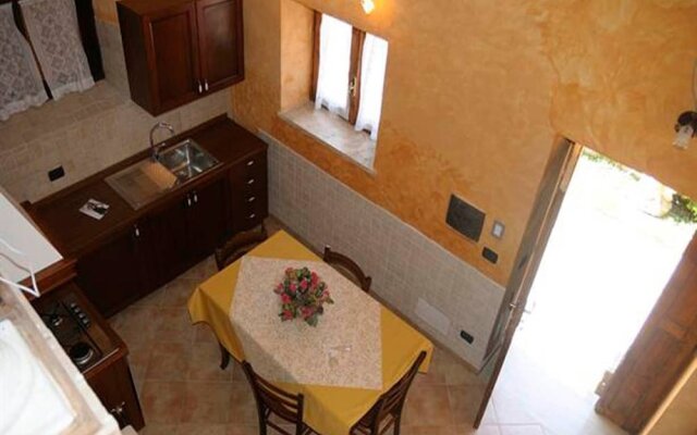 "duplex Apartment Close The Countryside Of Rome 5"
