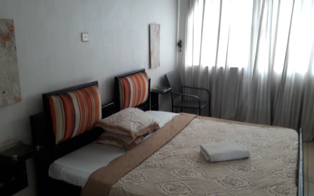 Shumuk House