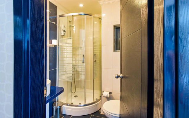 Kozan City Hotel
