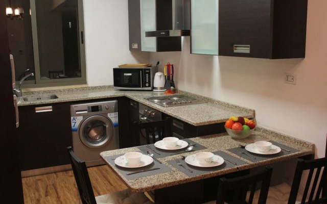 Elegant Modern & Style Hillview Balcony