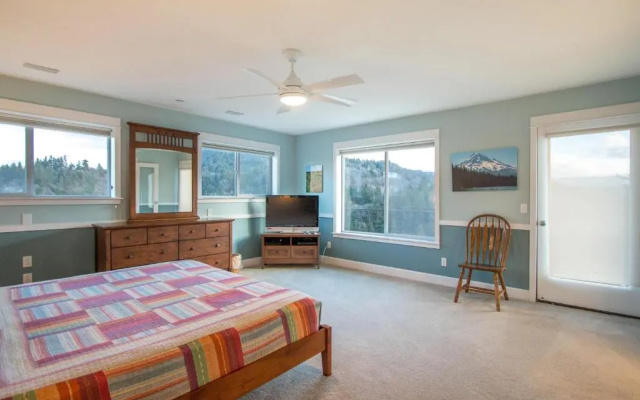 Hazel-Rvr Vw-AC-HT-4BR/2.5B
