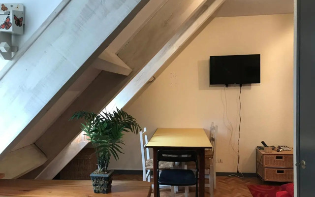 Au pied du telecabine, T2 parking et casier a ski