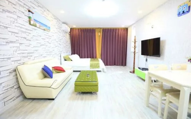 Buan Mohang Crystal Pension