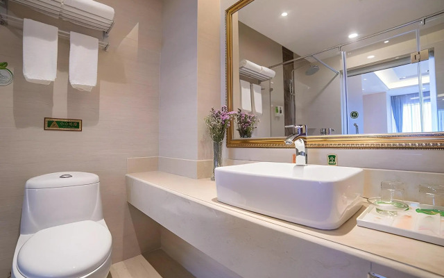 Vienna Hotel (Hebei Street Sun City, Qinhuangdao)