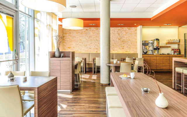 Hotel ibis Friedrichshafen Airport Messe