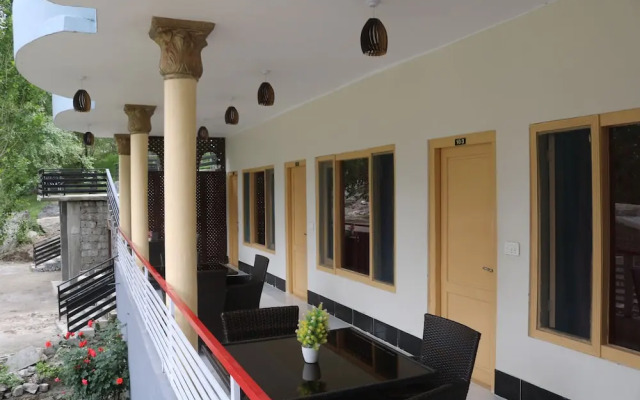 Kachura Inn Hotel