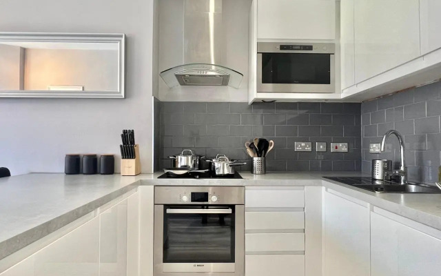 2 Bedroom Apartment in South Hampstead