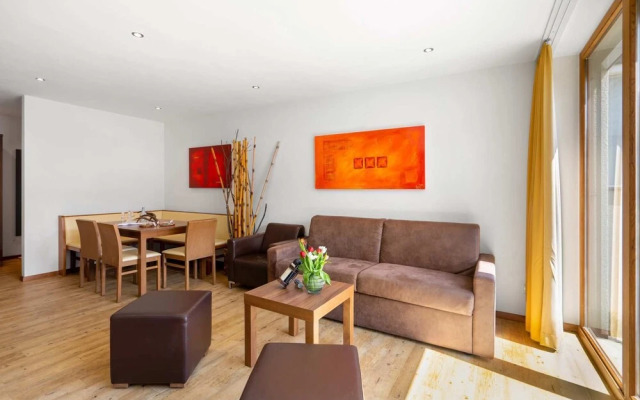 Emma Apartments