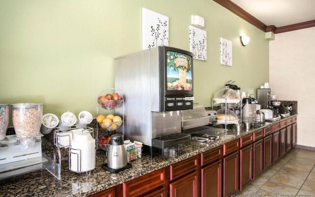 SureStay Plus Hotel by Best Western San Antonio SeaWorld