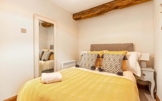 Host Stay Merchant House Basement