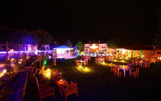 Iksirci Baba Hotel